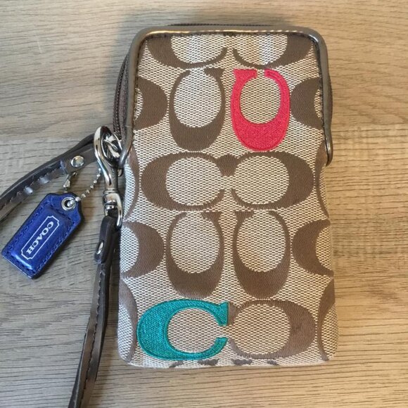 Coach Willis Legacy 70th Anniversary Signature Crossbody &Coach Chelsea Wristlet - Picture 15 of 16